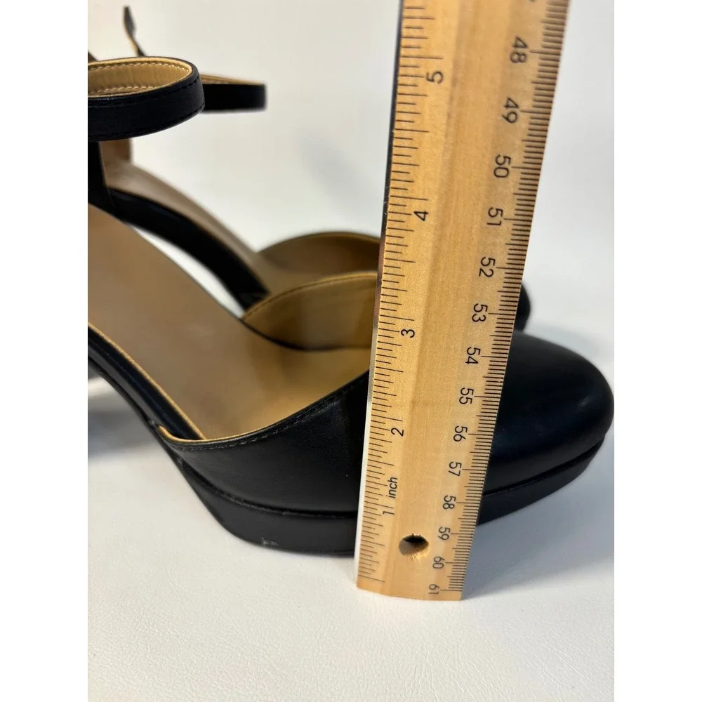 Naturalizer sandal closed